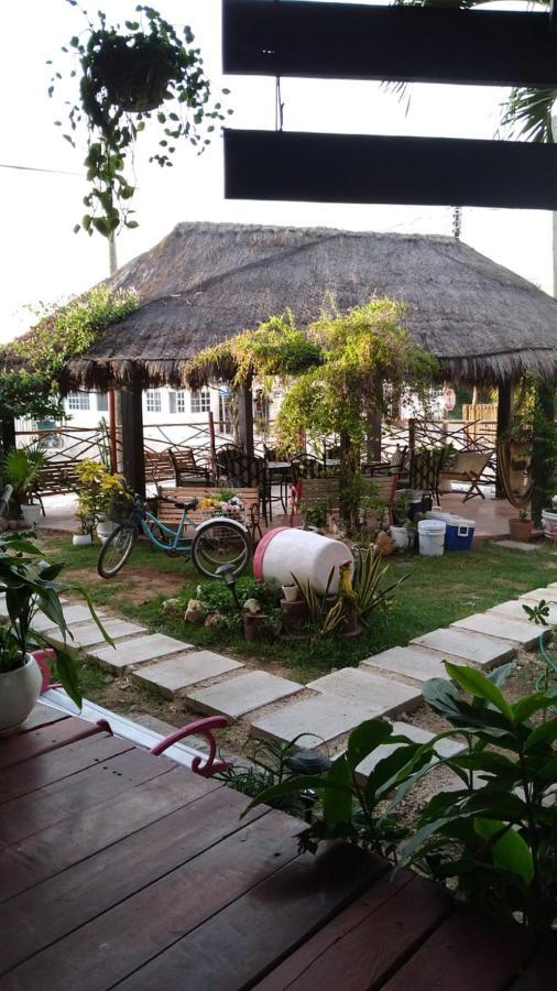 Don Panchon Y Maruxa Hotel Holbox Eksteriør billede