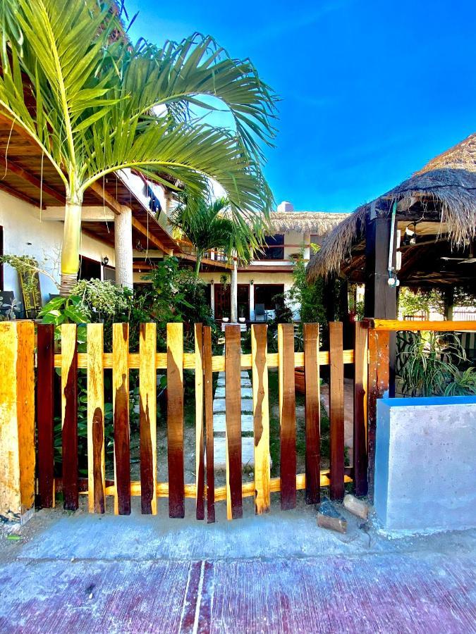 Don Panchon Y Maruxa Hotel Holbox Eksteriør billede
